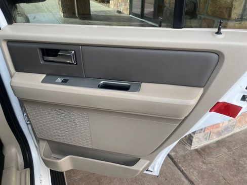 Used 2012 Ford Expedition XL image 17