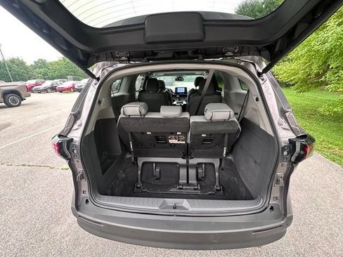 Used 2022 Toyota Sienna XLE AWD/4WD image 10