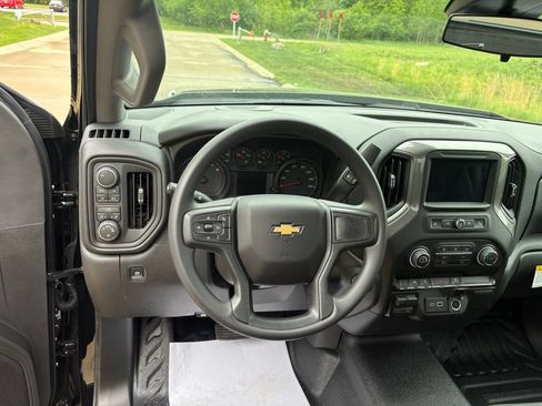 New 2026 Chevrolet Silverado 1500 W/T w/ WT Value Package AWD/4WD image 17