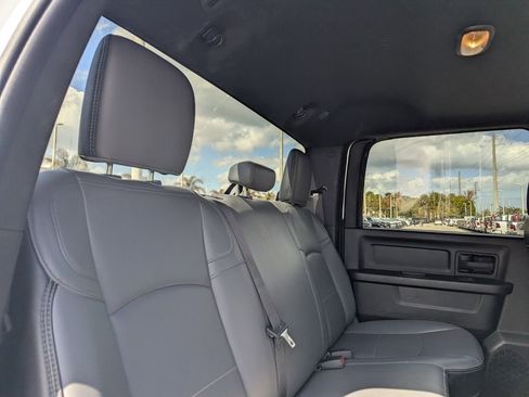 Used 2024 RAM 2500 Tradesman w/ Chrome Appearance Group image 14