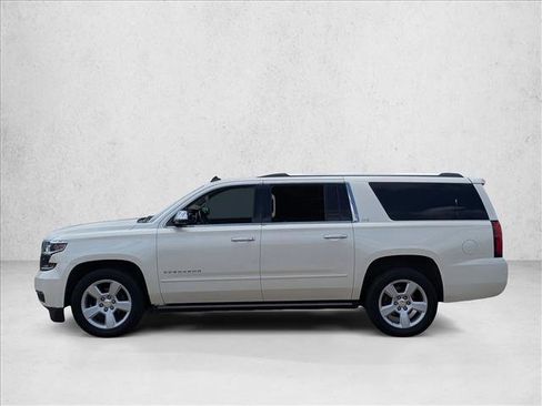 Used 2015 Chevrolet Suburban LTZ image 8
