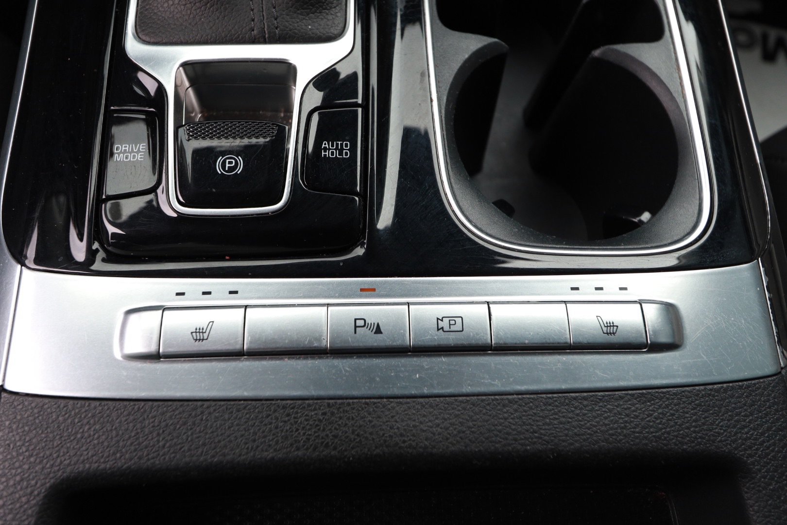 Used 2024 Kia Carnival EX FWD image 17