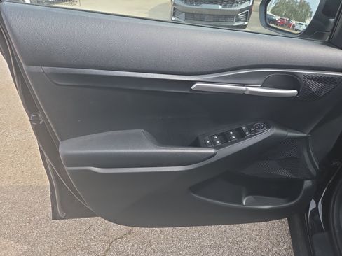 New 2026 Kia Seltos LX image 5