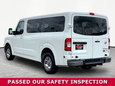 Used 2016 Nissan NV 3500 SV w/ SV Technology Package RWD image 4