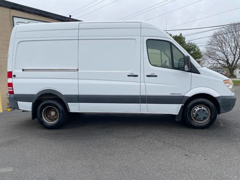 Used 2009 Dodge Sprinter 3500 w/ Rear Heater Group III image 2