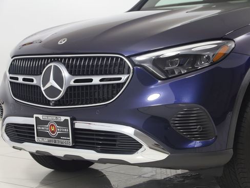 Used 2023 Mercedes-Benz GLC 300 4MATIC w/ Pinnacle Trim Package image 50