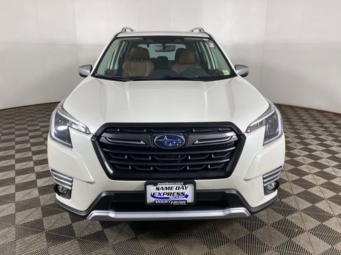 Used 2023 Subaru Forester Touring image 11
