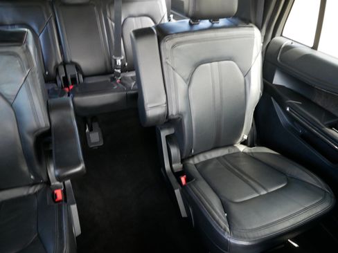 Used 2018 Ford Expedition Max Limited AWD/4WD image 14