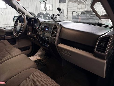 Used 2018 Ford F150 XLT w/ XTR Package image 12