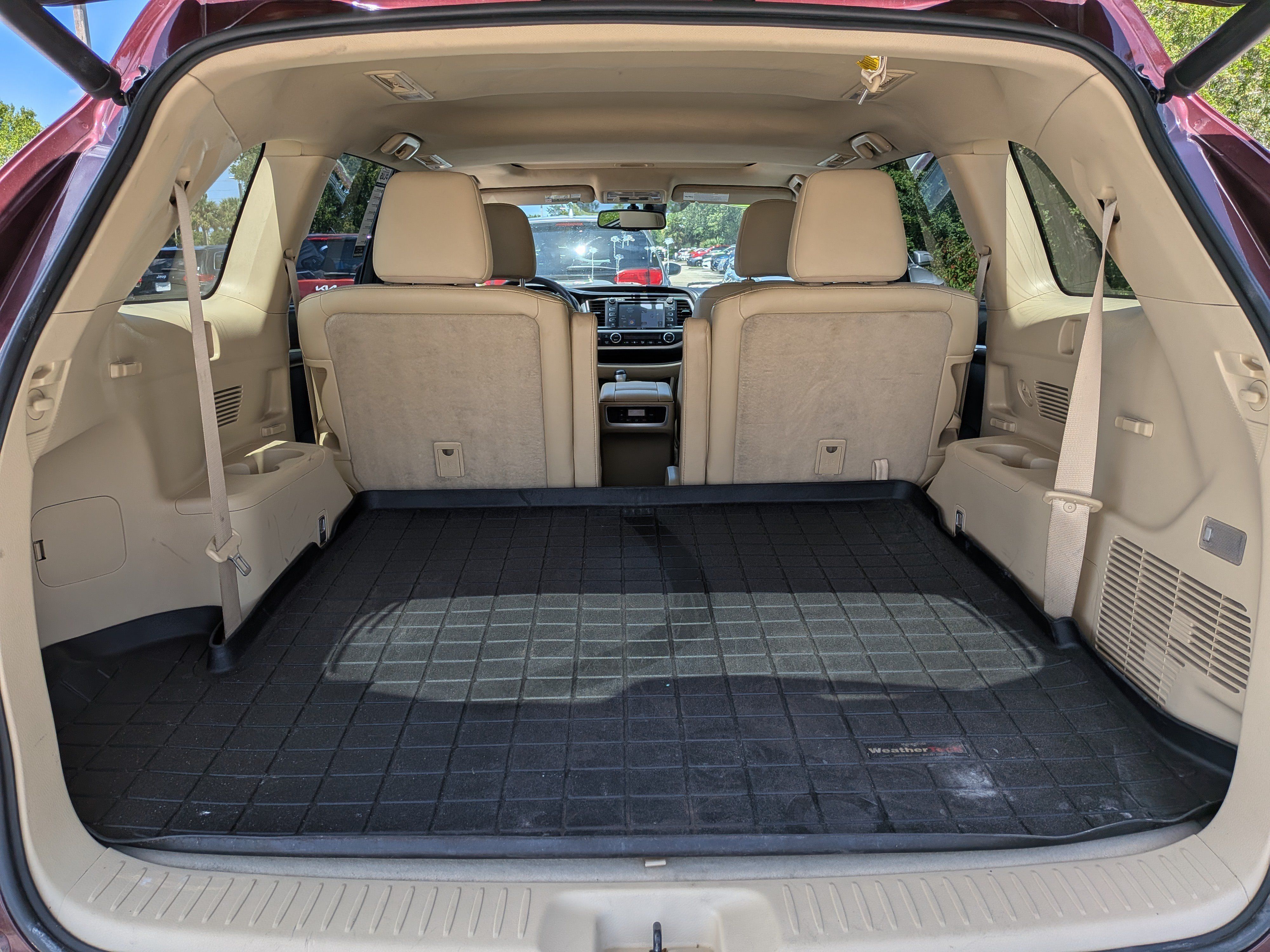 Used 2015 Toyota Highlander Limited w/ Driver Technology Package FWD image 13