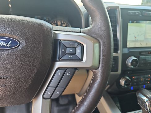 Used 2018 Ford F150 Lariat w/ Equipment Group 502A Luxury AWD/4WD image 14