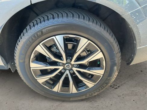 Used 2024 Volvo XC60 B5 Core w/ Protection Package Premier AWD/4WD image 14