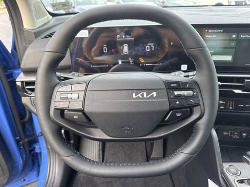 New 2026 Kia Sportage EX image 15