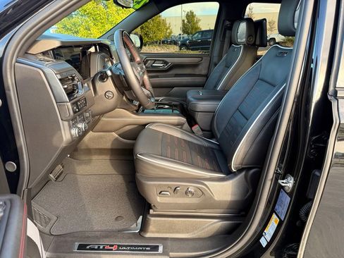 Used 2025 GMC Yukon XL AT4 Ultimate AWD/4WD image 13