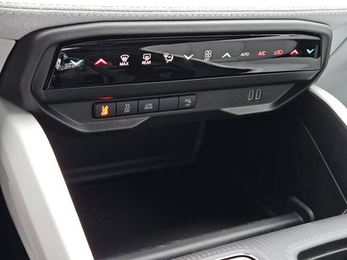 New 2026 Jeep Cherokee Laredo AWD/4WD image 19