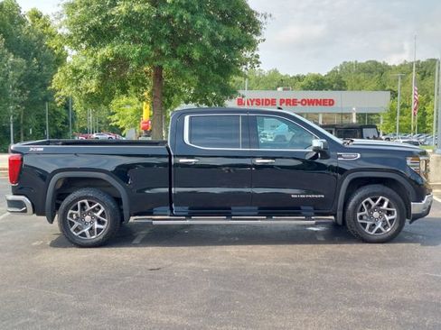 Used 2024 GMC Sierra 1500 SLT w/ SLT Premium Plus Package AWD/4WD image 9
