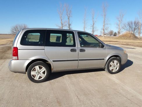 Used 2006 Chevrolet Uplander LS image 8