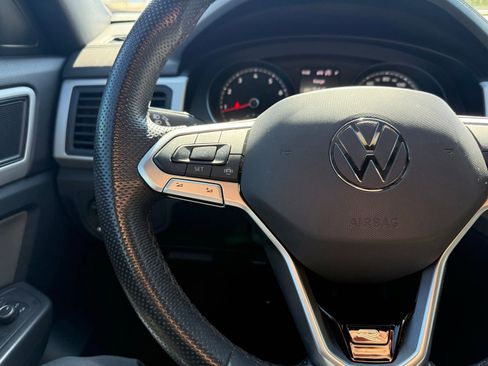 Used 2021 Volkswagen Atlas Cross Sport SE w/ V6 Towing Package FWD image 18