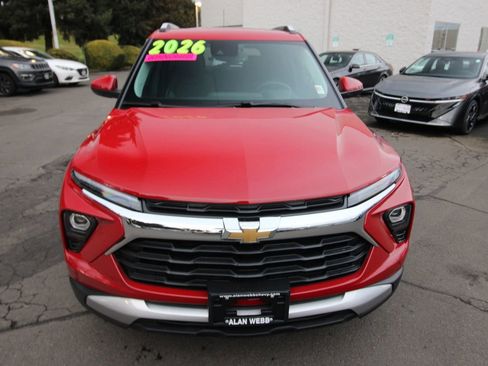 Used 2026 Chevrolet TrailBlazer LT w/ Convenience Package AWD/4WD image 8