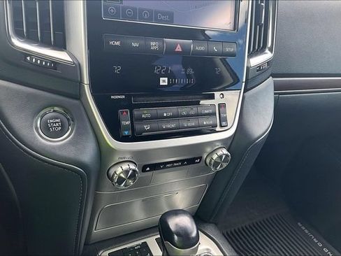 Used 2019 Toyota Land Cruiser AWD/4WD image 24