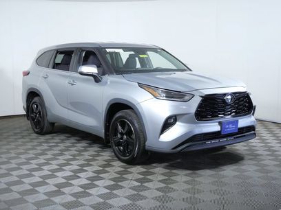Used 2021 Toyota Highlander LE