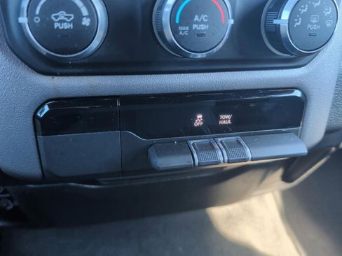 Used 2022 RAM 1500 Big Horn image 34