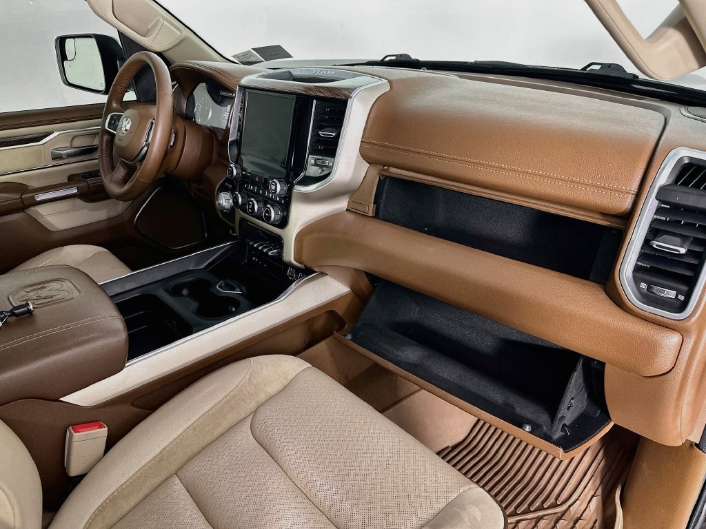 Used 2019 RAM 1500 Laramie AWD/4WD image 31