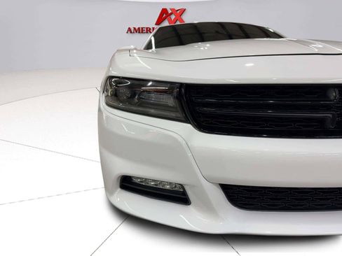 Used 2017 Dodge Charger SXT w/ AWD Plus Group image 12