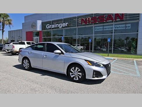 Used 2023 Nissan Altima 2.5 S image 38