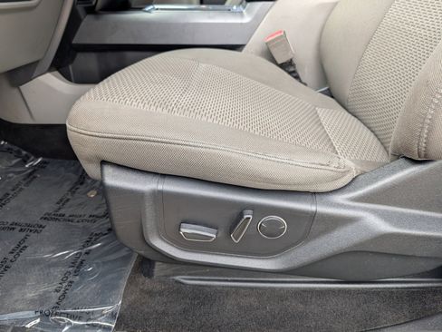 Used 2018 Ford F150 XLT w/ Equipment Group 302A Luxury image 12