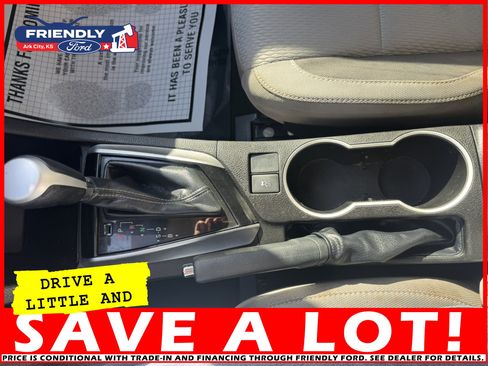 Used 2018 Toyota Corolla LE image 22