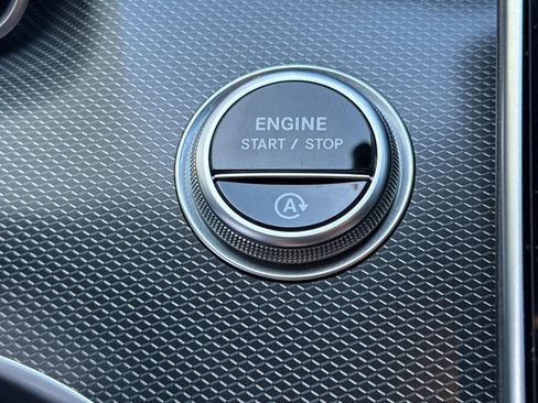Certified 2025 Mercedes-Benz C 43 AMG 4MATIC Sedan image 33