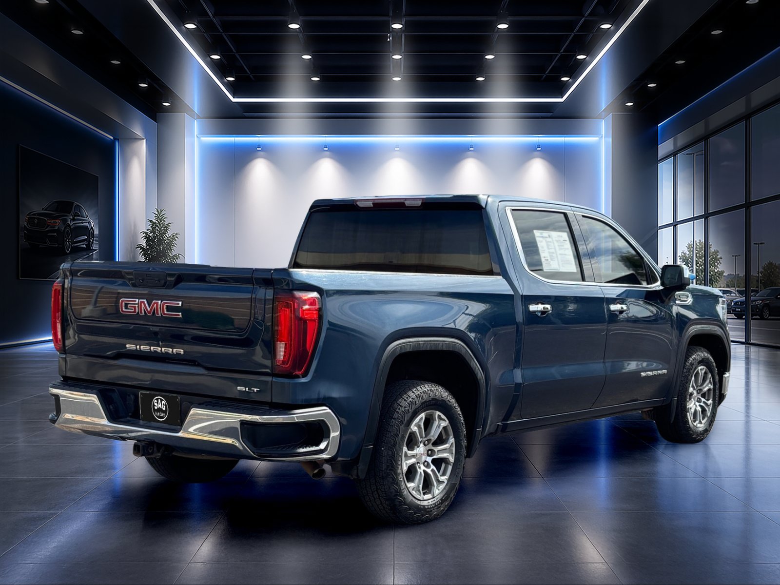 Used 2022 GMC Sierra 1500 SLT w/ SLT Convenience Package RWD image 4