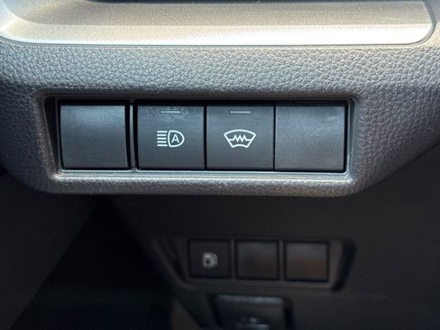 Used 2023 Toyota Prius LE FWD image 31
