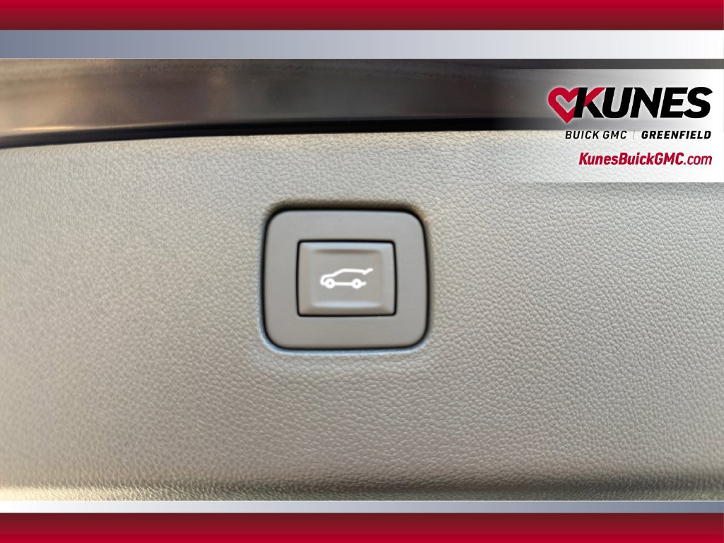 New 2026 Buick Envista Sport Touring FWD image 32