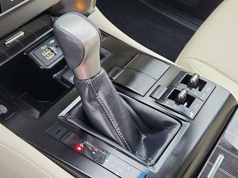 Used 2020 Lexus GX 460 Premium image 14