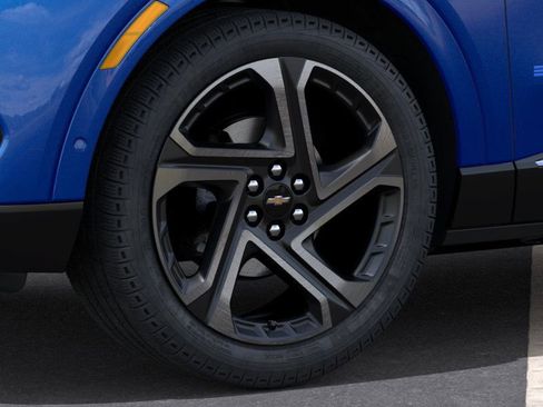 New 2025 Chevrolet Equinox EV LT w/ Convenience Package II FWD image 39