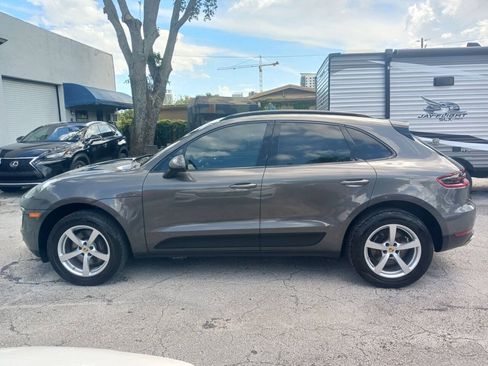 Used 2017 Porsche Macan AWD/4WD image 7