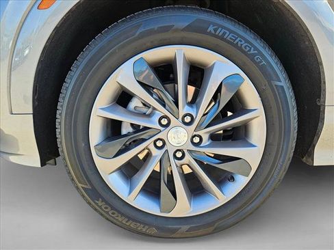 Used 2023 Buick Encore GX Select w/ Sport Touring Package image 22