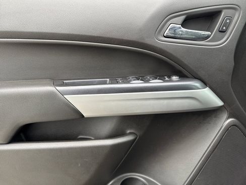 Used 2016 Chevrolet Colorado LT w/ Luxury Package, Chrome image 10