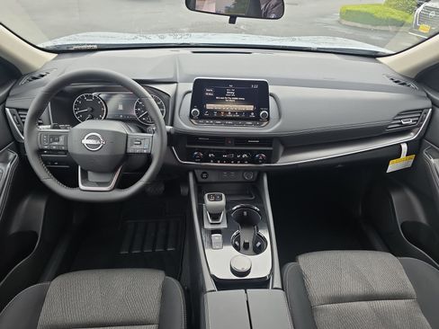 New 2026 Nissan Rogue SV image 25