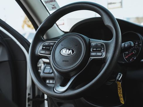 Used 2017 Kia Optima LX image 18