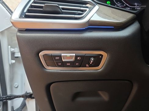 Used 2022 BMW X5 xDrive45e image 13