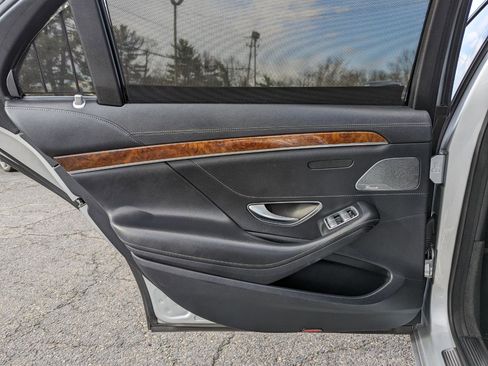 Used 2015 Mercedes-Benz S 550 4MATIC Sedan image 39