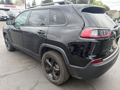 Used 2023 Jeep Cherokee Altitude Lux AWD/4WD image 5