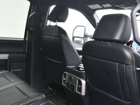 Used 2022 Ford F250 Lariat AWD/4WD image 13