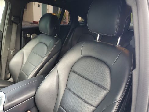 Used 2021 Mercedes-Benz GLC 300 4MATIC Coupe image 19