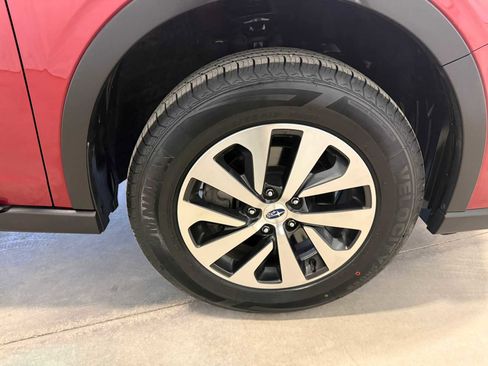 Certified 2022 Subaru Outback Premium AWD/4WD image 32