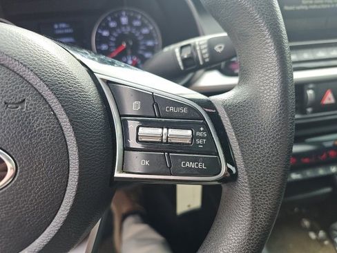 Used 2019 Kia Forte LXS image 17