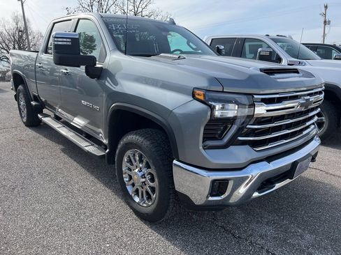 New 2026 Chevrolet Silverado 2500 LTZ w/ LTZ Convenience Package AWD/4WD image 6